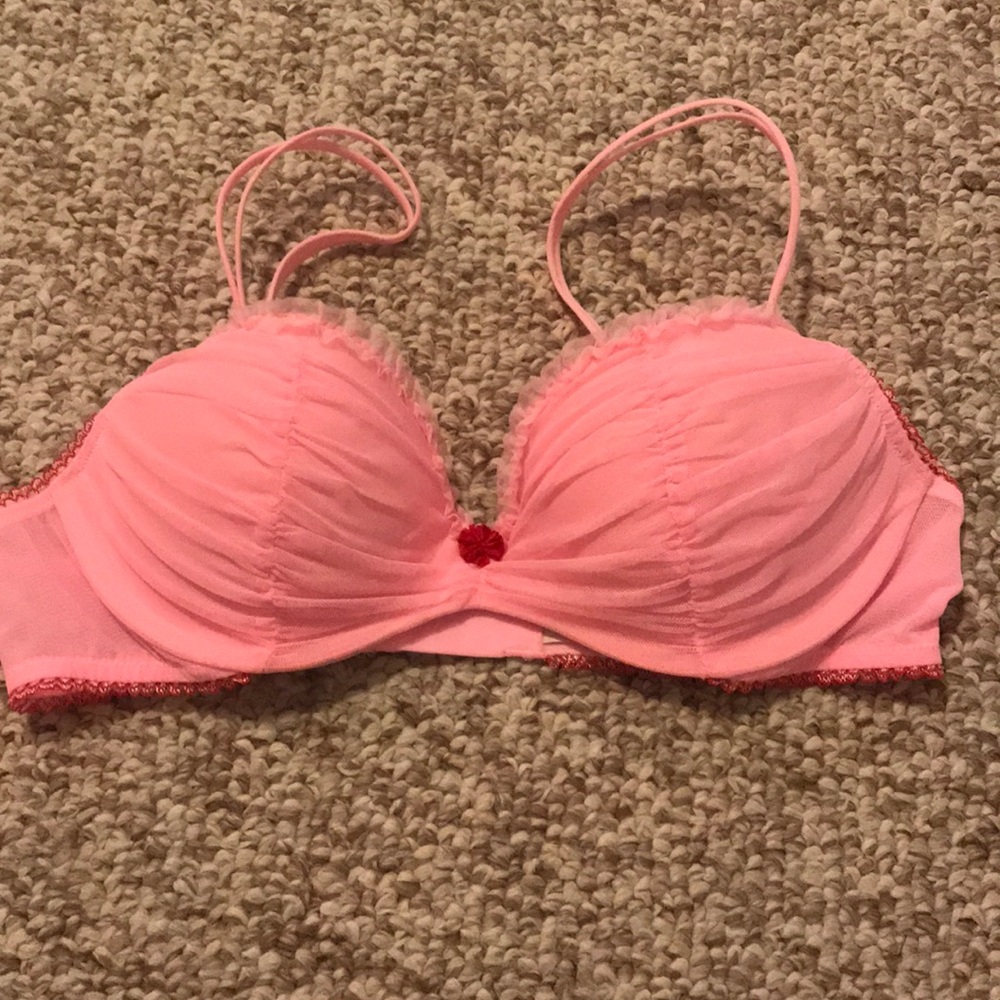 Victoria’s Secret push up bra